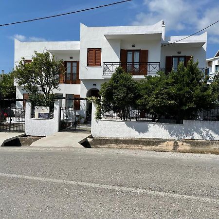 Karagiozos Studios & Apartments Skopelos Exterior foto