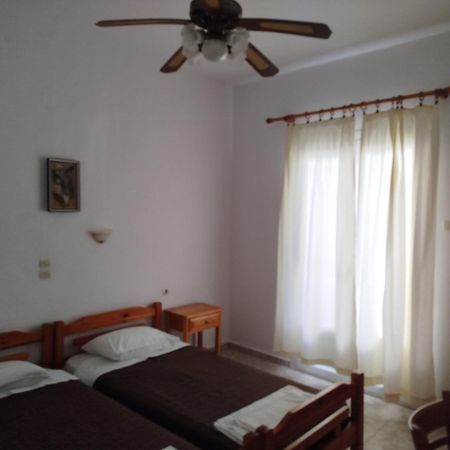 Karagiozos Studios & Apartments Skopelos Exterior foto